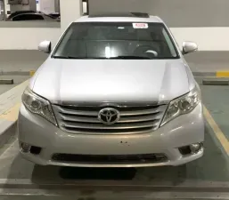 2011 Toyota Avalon in Dubai