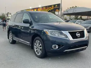 2015 Nissan Pathfinder in Dubai