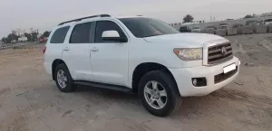 2015 Toyota Sequoia in Dubai