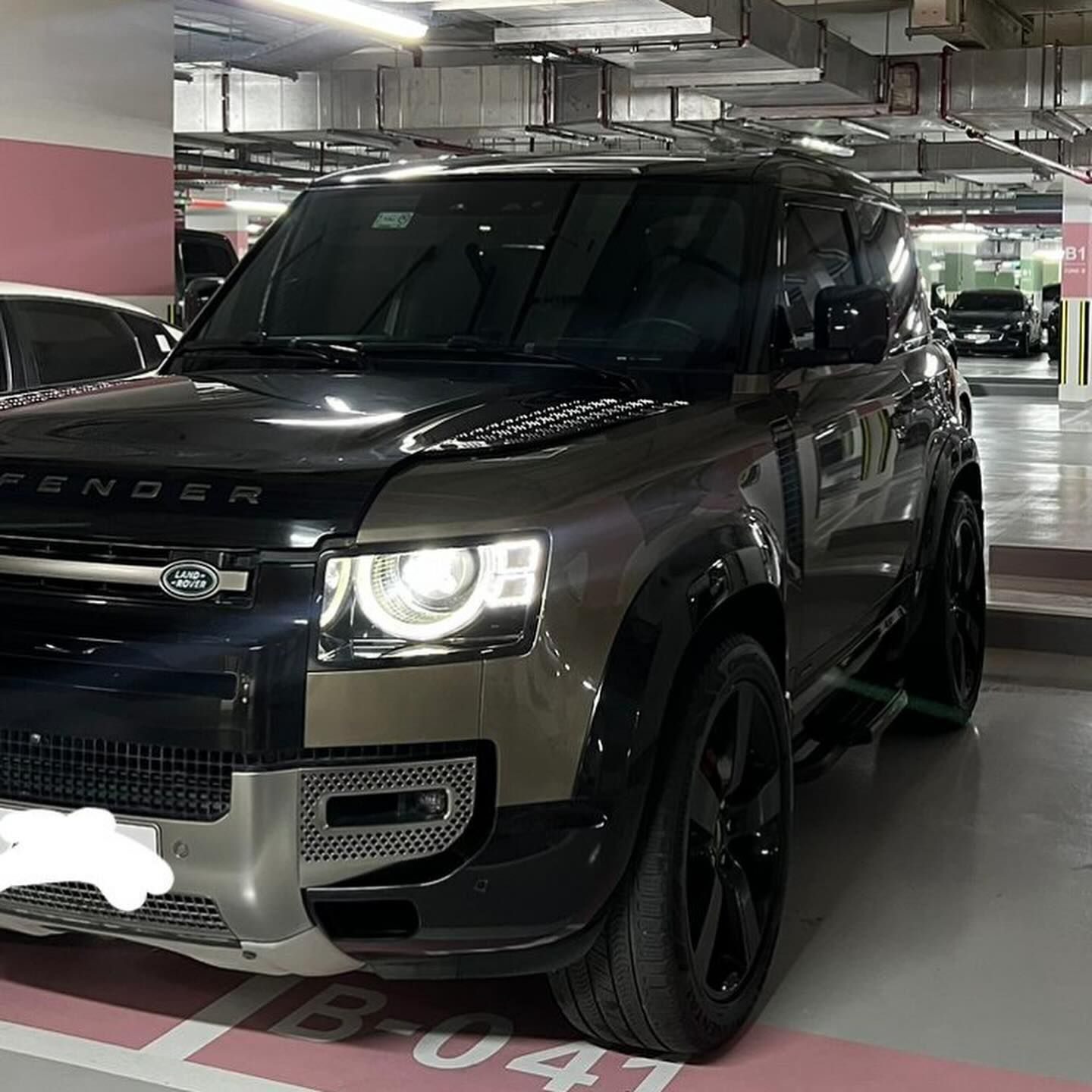 2021 Land Rover Defender in Dubai