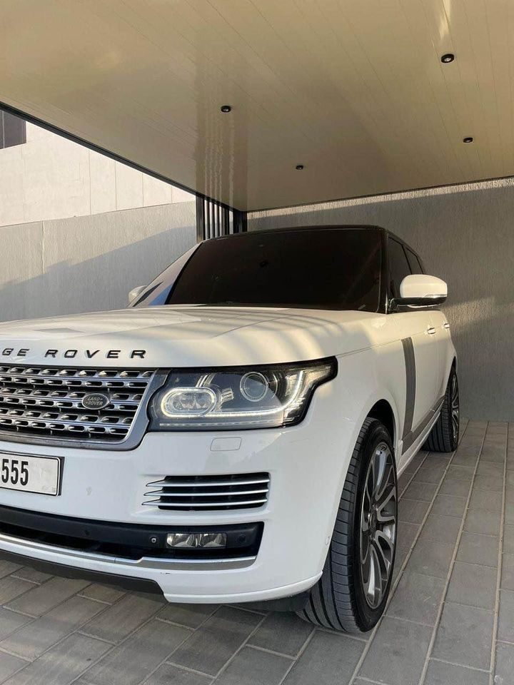 2014 Land Rover Range Rover in Dubai