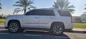 2015 كاديلاك اسكاليد in Dubai