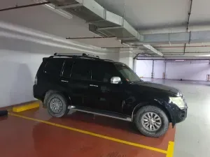 2013 Mitsubishi Pajero in Dubai