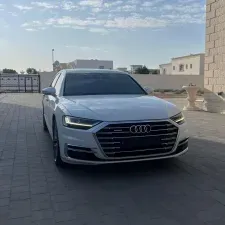 2019 اودي آي ٨ in Dubai