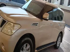 2011 نيسان باترول  in Dubai