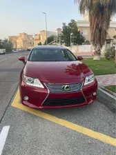 2015 Lexus ES in Dubai