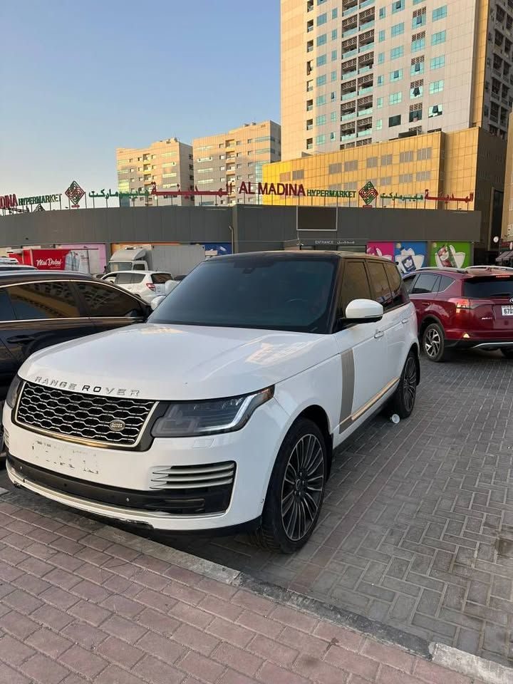 2015 Land Rover Range Rover in Dubai