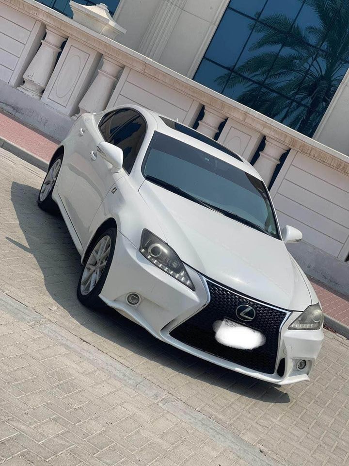 2013 Lexus IS in Dubai