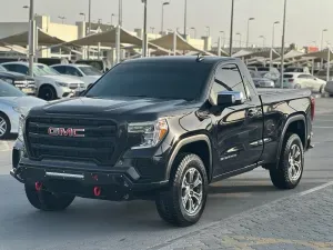 2019 GMC Sierra in Dubai