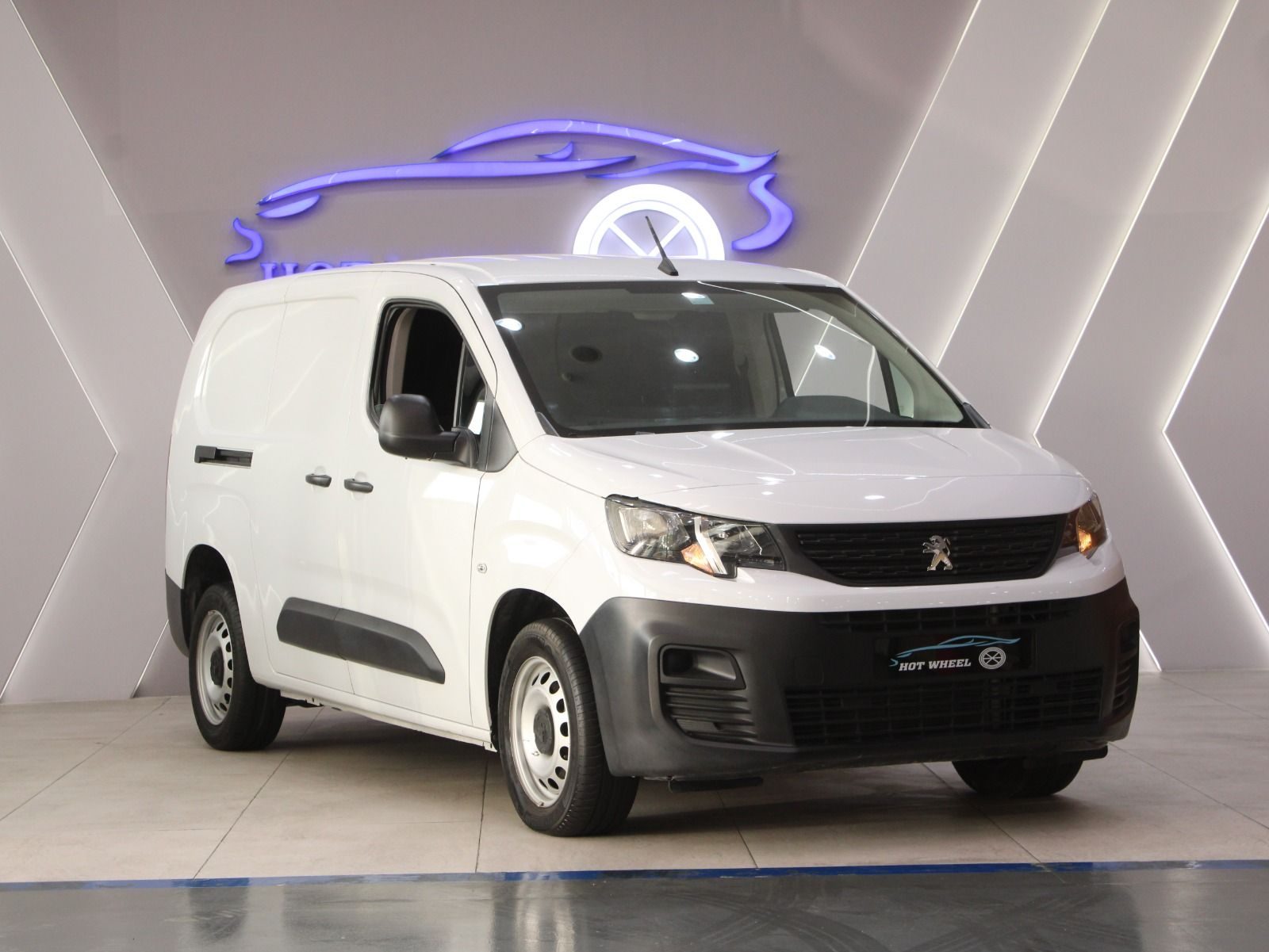 2024 Peugeot Partner in Dubai