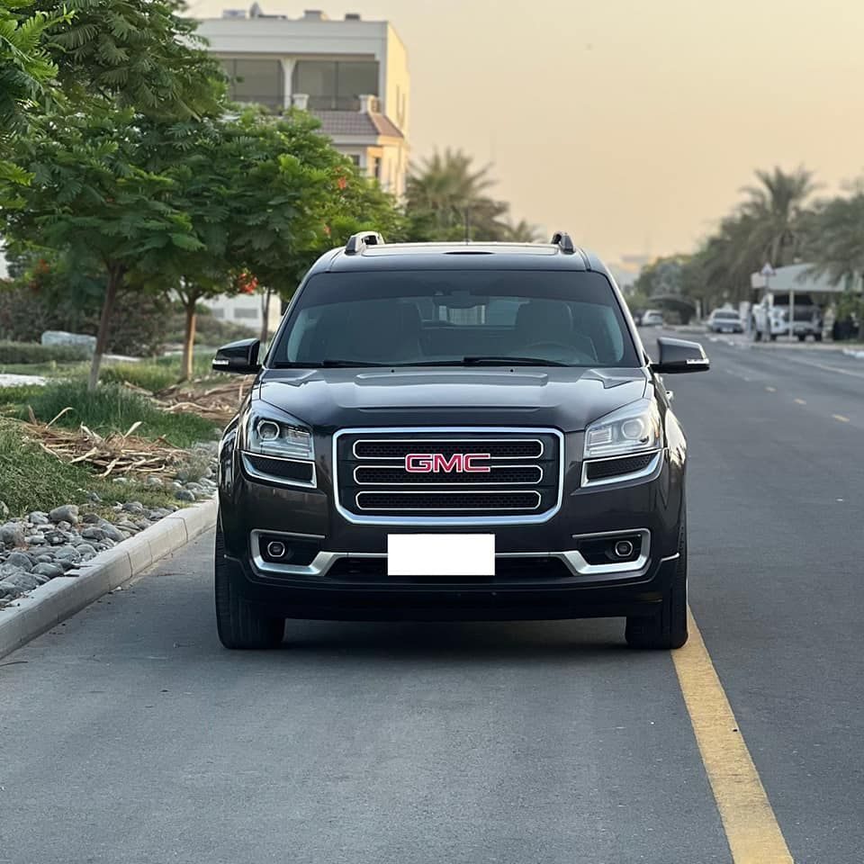 2015 GMC Acadia in Dubai