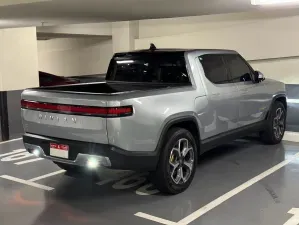 2022 Rivian Rt1 in Dubai