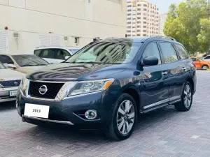 2013 Nissan Pathfinder in Dubai