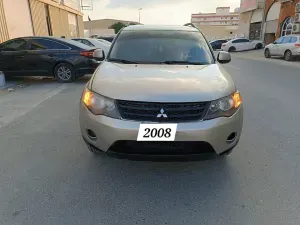 2008 ميتسوبيشي أوتلاندر in Dubai