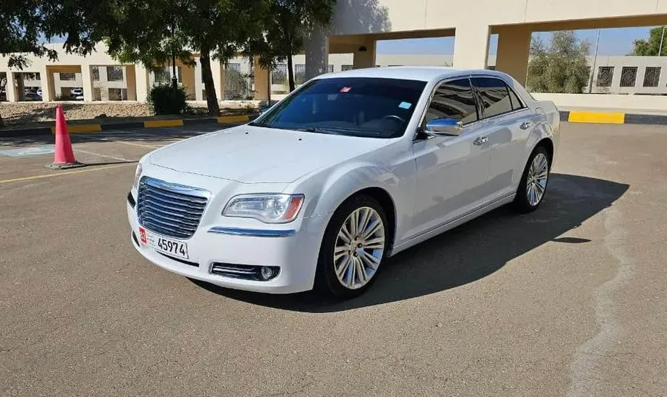 2012 Chrysler 300 in Dubai