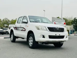 2012 Toyota Hilux in Dubai