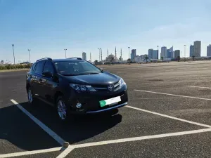 2013 Toyota Rav4 in Dubai