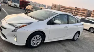 2018 Toyota Prius in Dubai