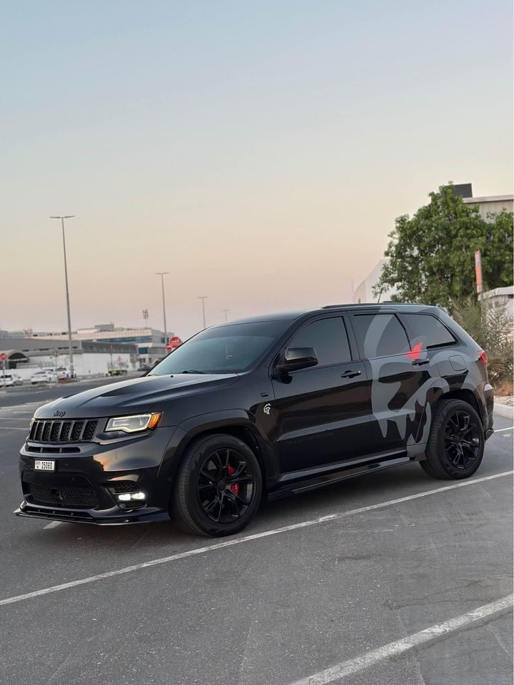 2013 Jeep Grand Cherokee in Dubai