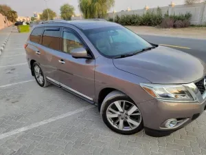 2014 Nissan Pathfinder in Dubai