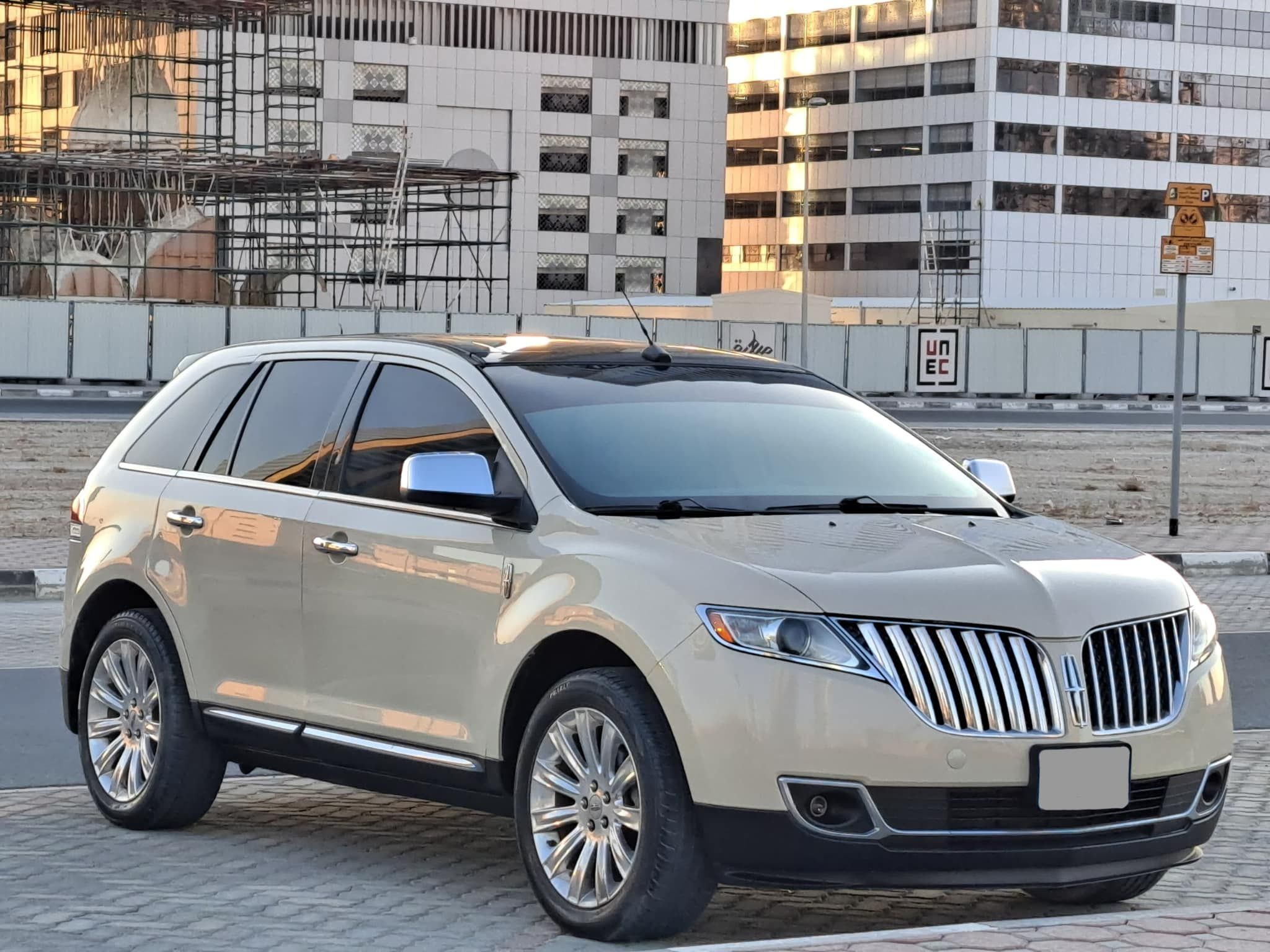 2014 Lincoln MKX in Dubai