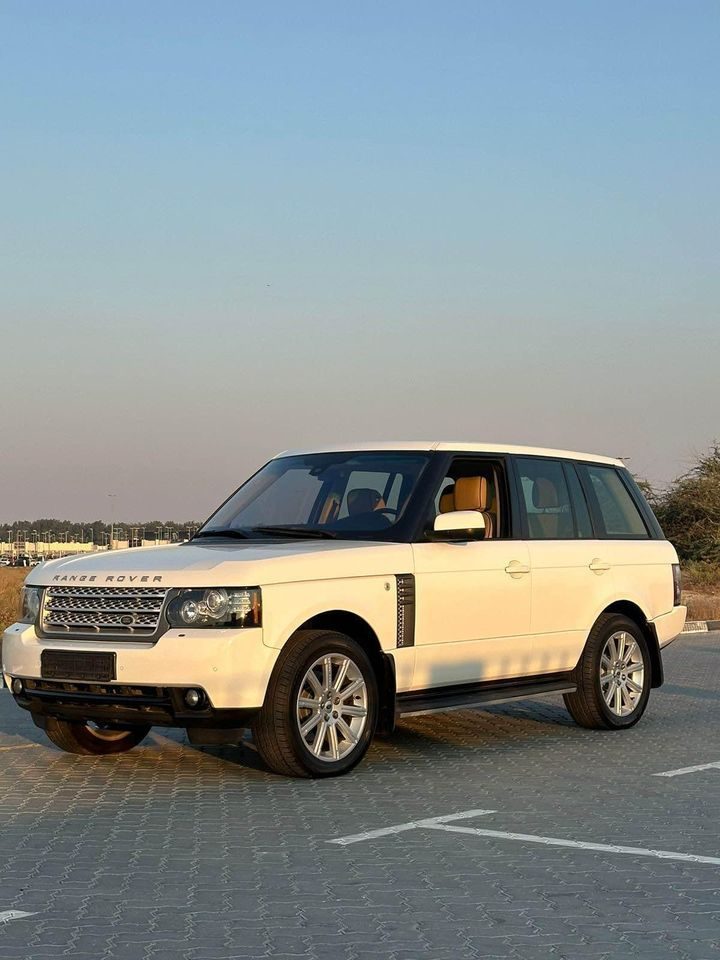 2012 Land Rover Range Rover in Dubai