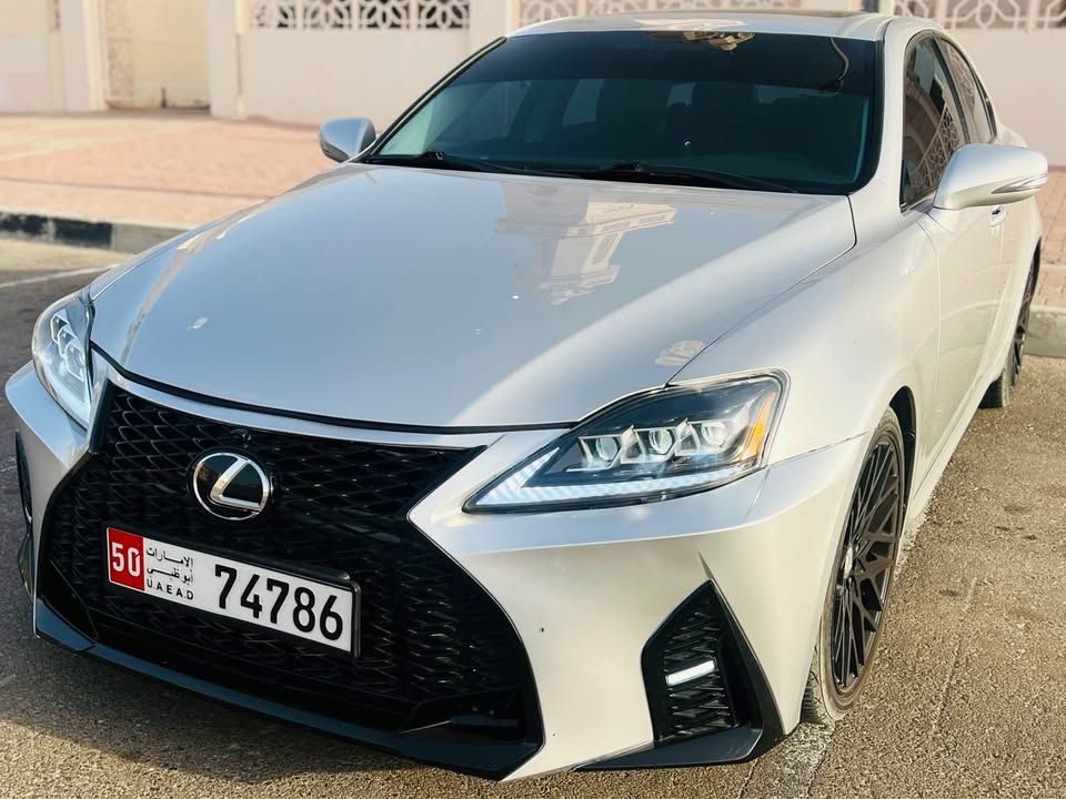 2009 Lexus IS in Dubai