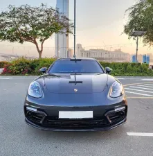 2018 Porsche Panamera in Dubai