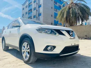 2015 Nissan XTrail in Dubai