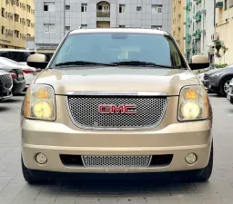 2012 GMC Yukon in Dubai