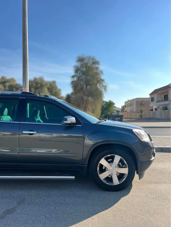 2011 GMC Acadia in Dubai