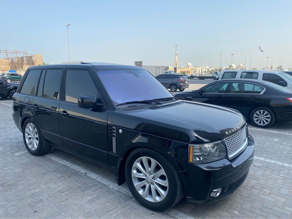 2010 Land Rover Range Rover in Dubai