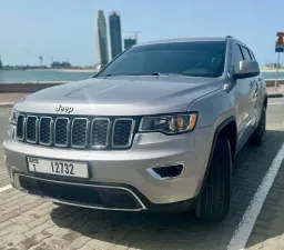 2019 Jeep Grand Cherokee in Dubai