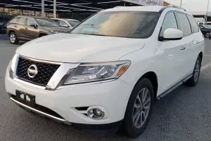 2016 Nissan Pathfinder in Dubai