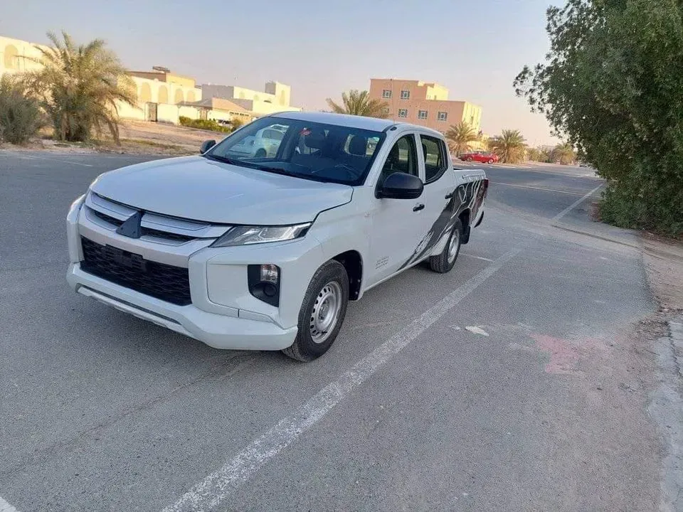 2019 ميتسوبيشي أل٢٠٠ in Dubai