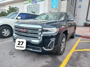 2023 GMC Acadia in Dubai