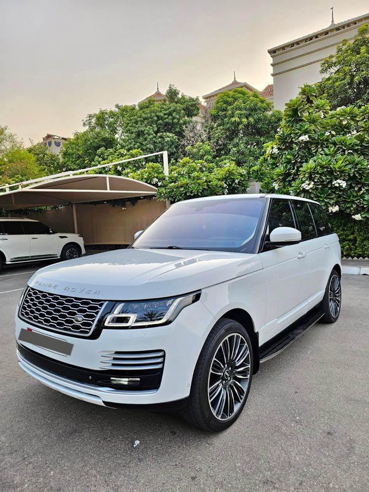 2014 Land Rover Range Rover in Dubai