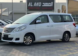 2015 Toyota Alphard in Dubai