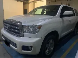 2016 Toyota Sequoia in Dubai