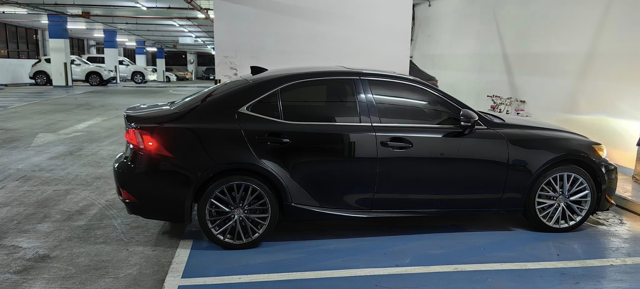 2014 Lexus IS in Dubai