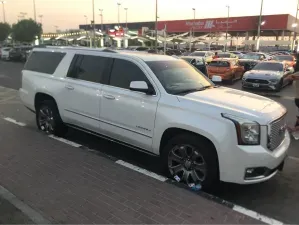 2016 GMC Yukon in Dubai