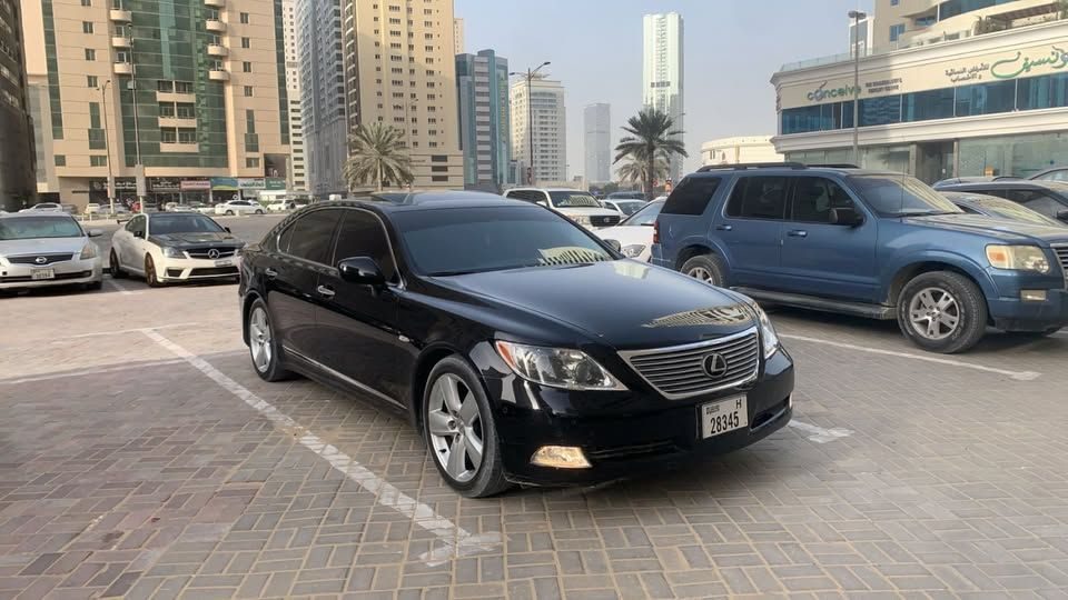 2009 Lexus LS 460 in Dubai